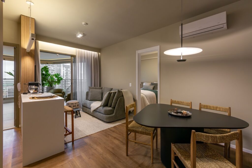 CYRELA AERO INICIAIS-24 Grande